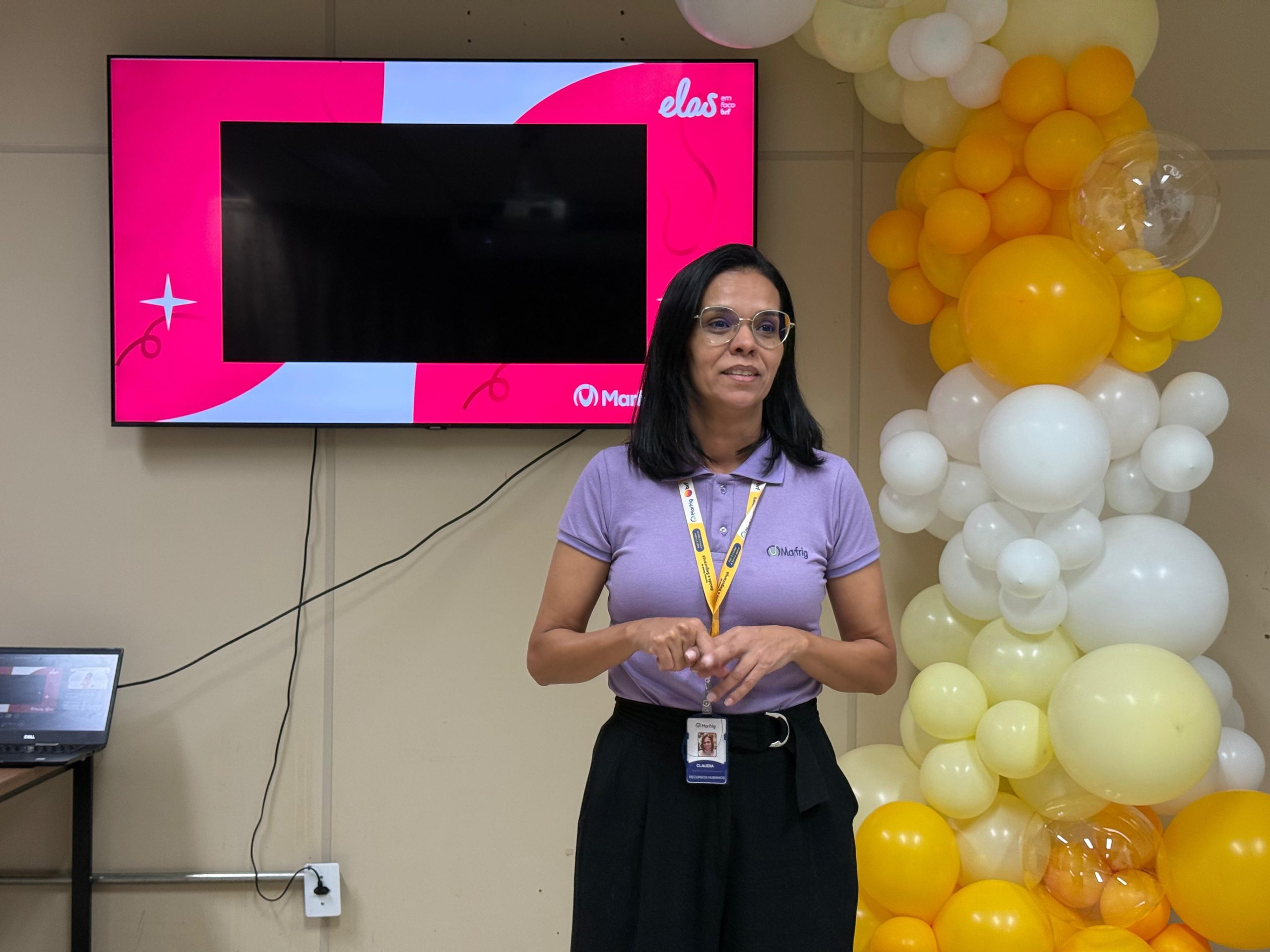 Cláudia Rodrigues, gerente de Recursos Humanos da MBRF Várzea Grande.